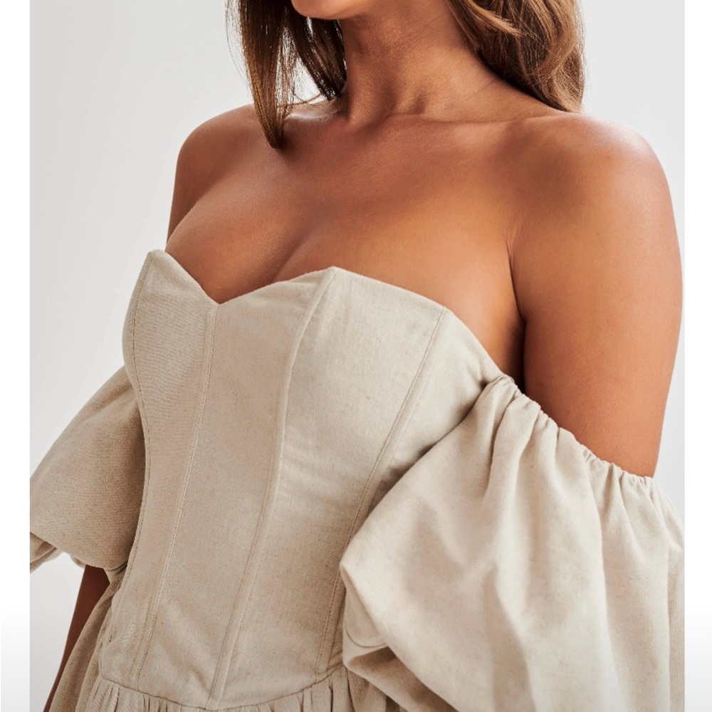 Off-Shoulder Puff Sleeve Cream Dress - Meshki